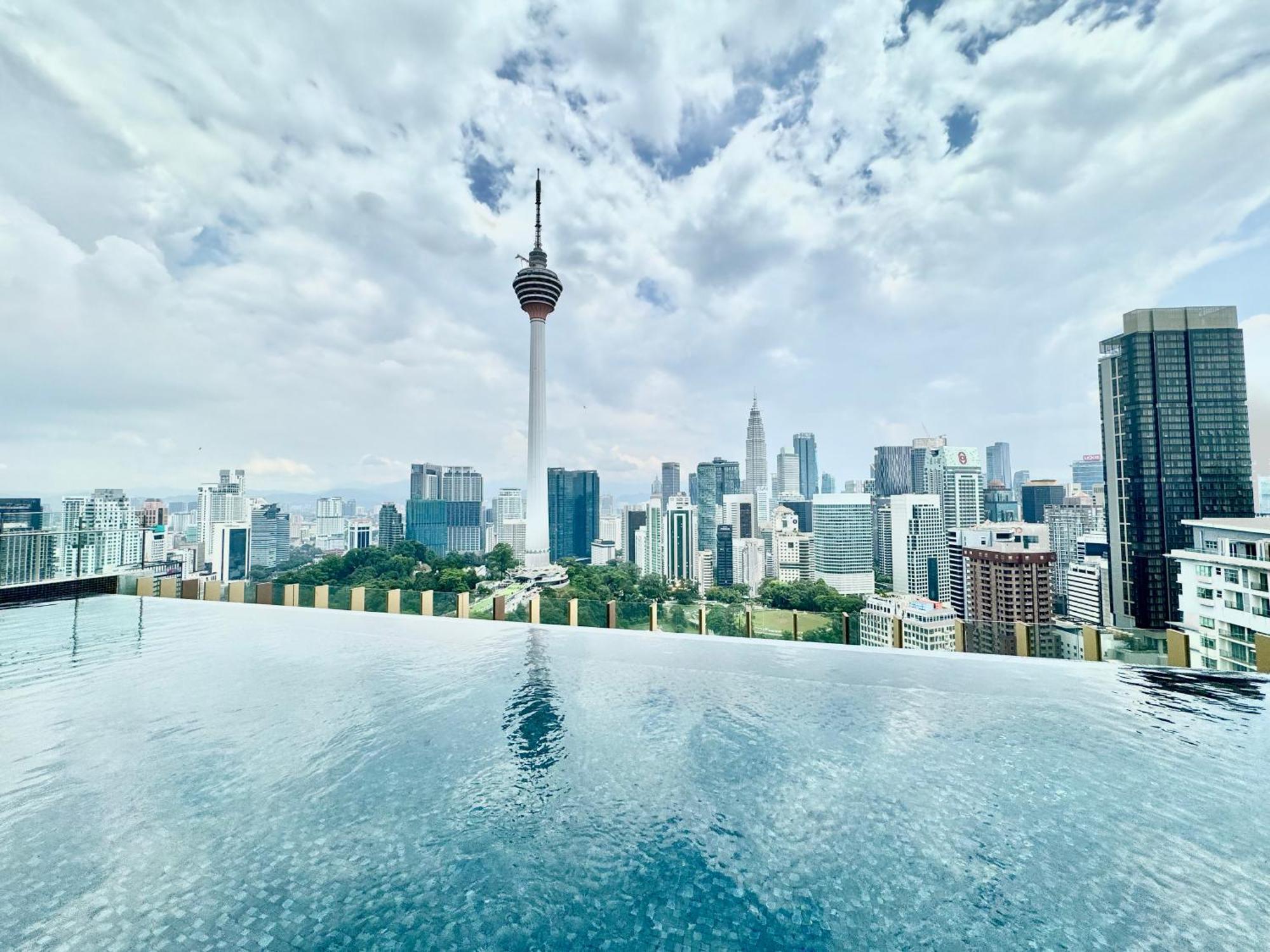 Ceylonz Suites Infinity Pool By Bukit Bintang Kuala Lumpur Exterior photo