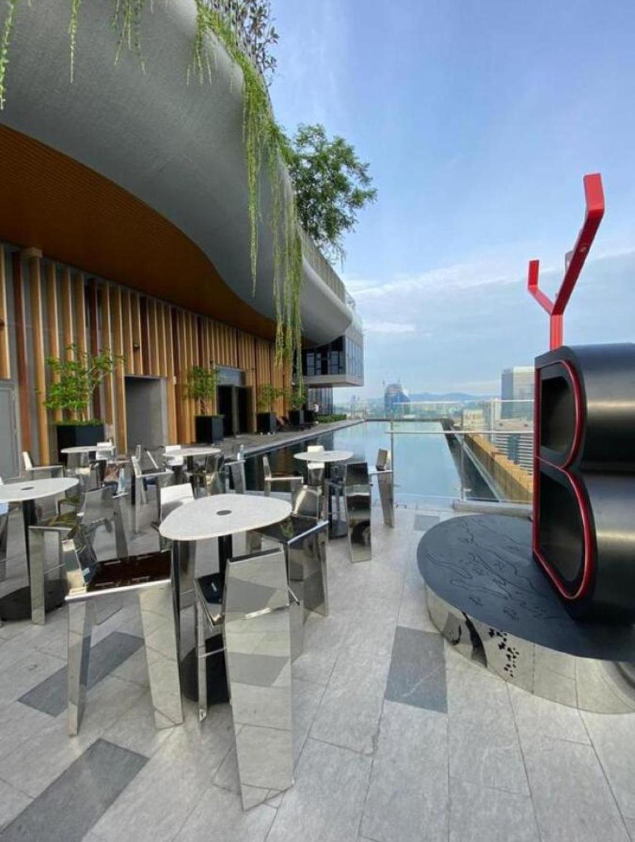 Ceylonz Suites Infinity Pool By Bukit Bintang Kuala Lumpur Exterior photo